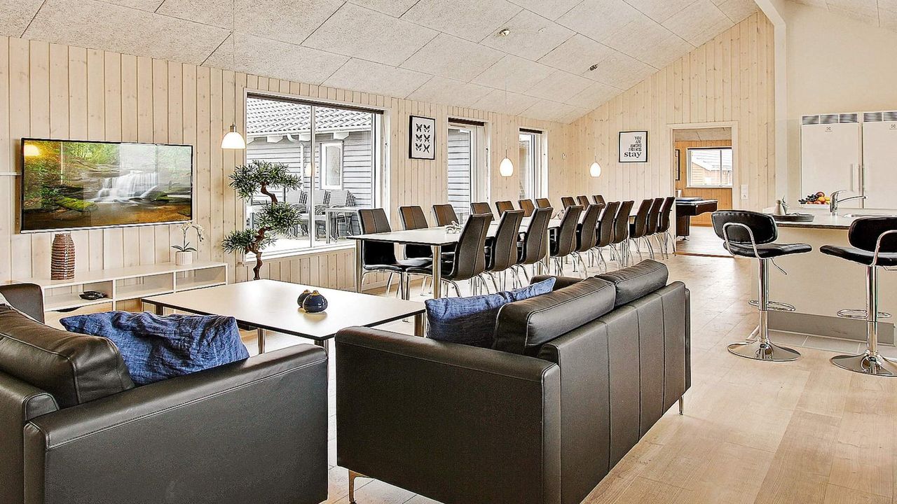 Indoor Indoor
